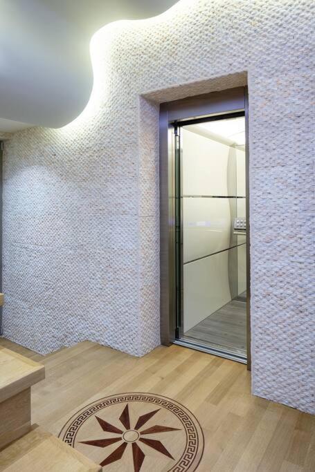 Appartement Ni President Suite, Demani President