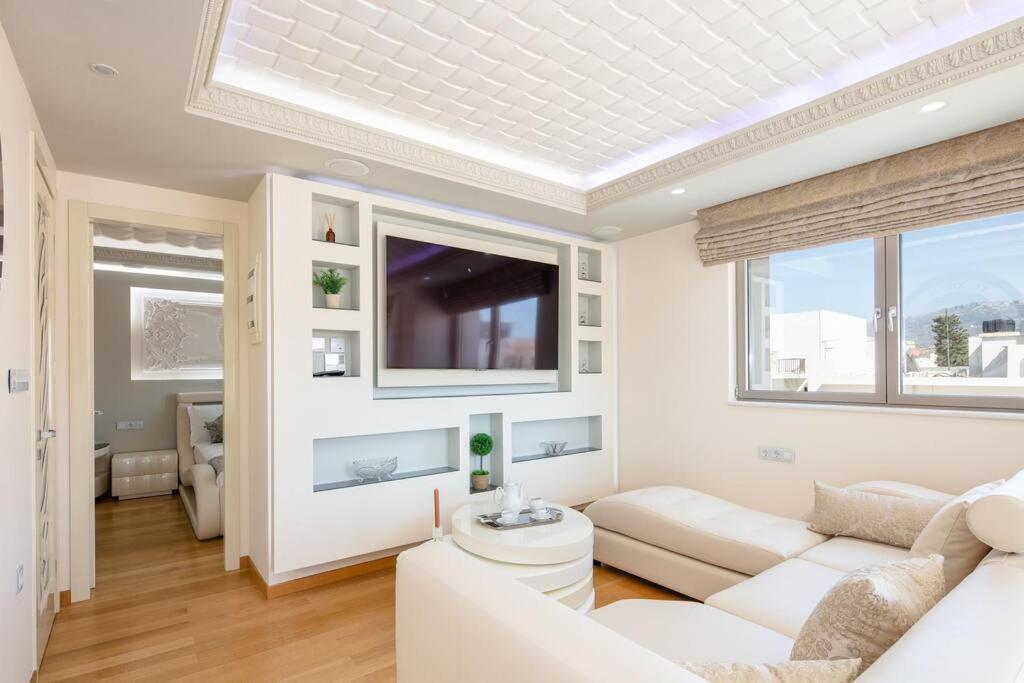 Apartment Ni President Suite, Demani President